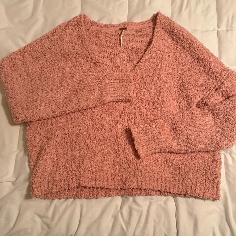 Free People Large Peach V-Neck Sweater
